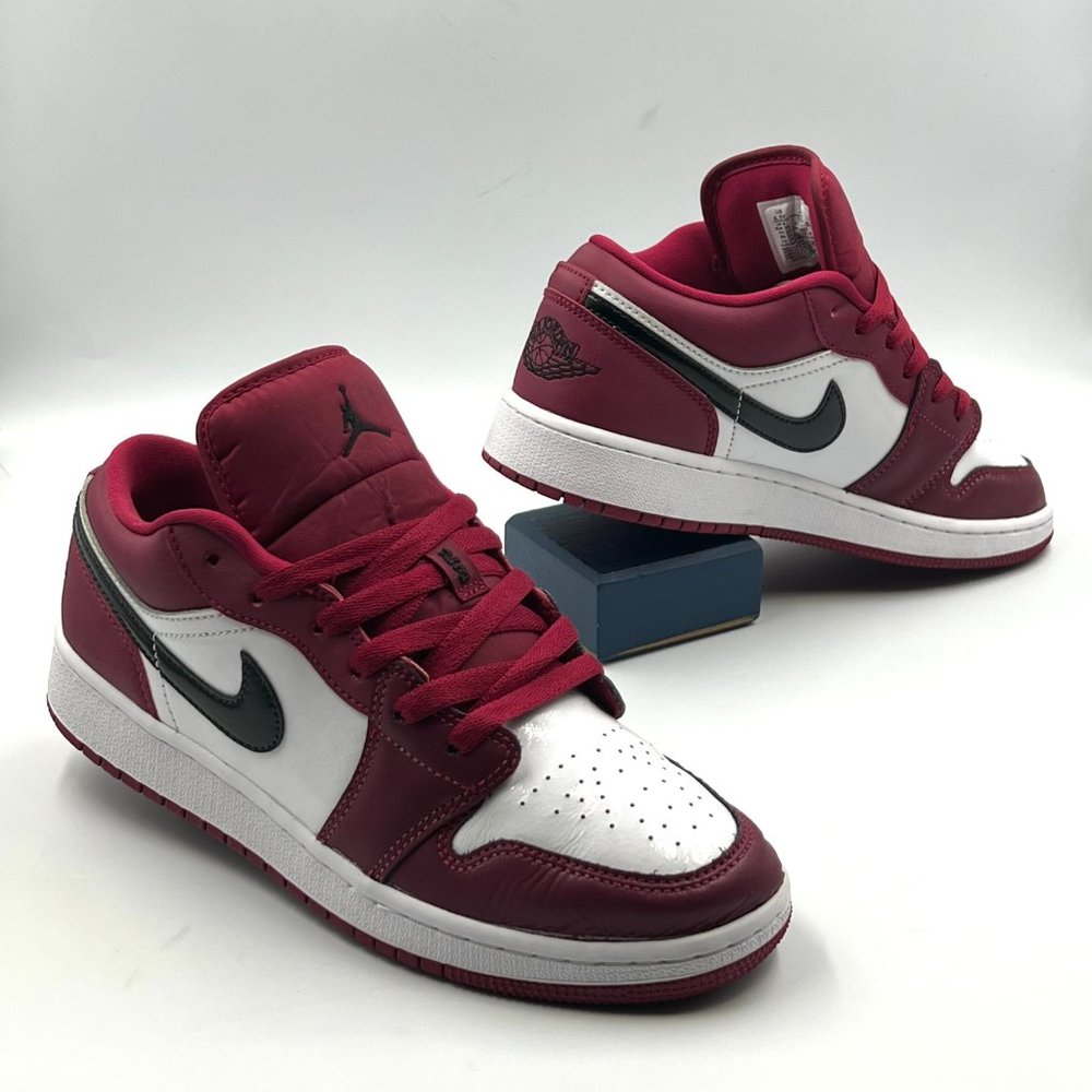 Air Jordan 1 Low GS 'Noble Red' (2020) - Picture 2 of 16